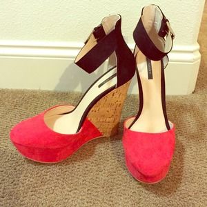 Forever 21 red & black wedges