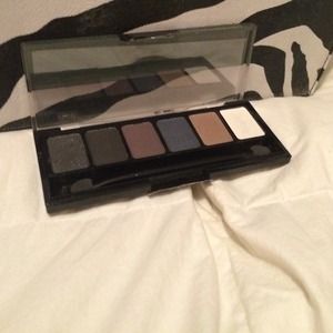 Smokey eye eye shadow like naked