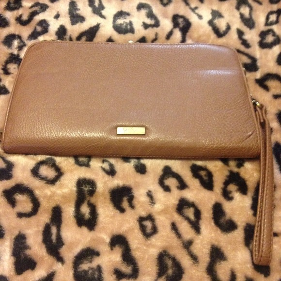Brown clutch