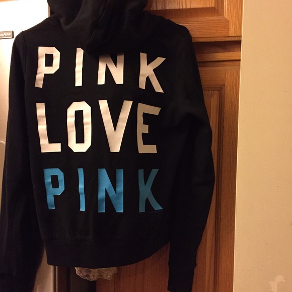 Vs sweat shirt w/ free gift!