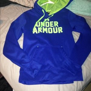 Under armour sweat shirt