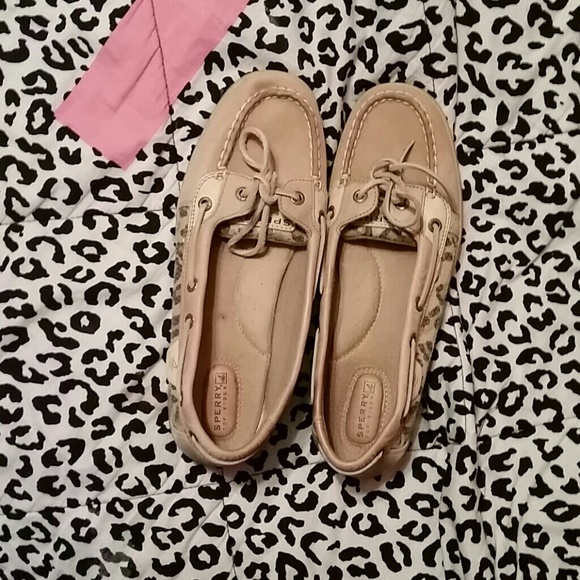 Leopard Sperry