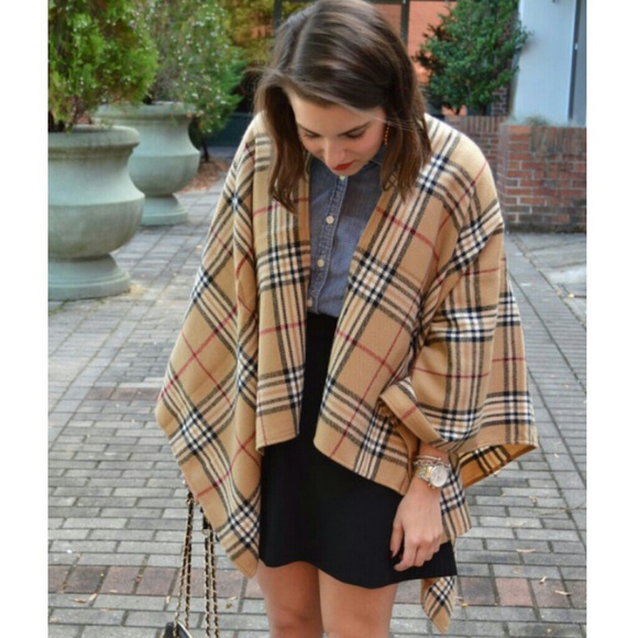 V. FRAAS Accessories - Plaid Cape