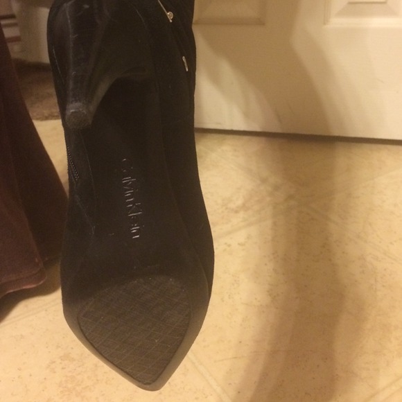 Boots - Picture 3 of 4