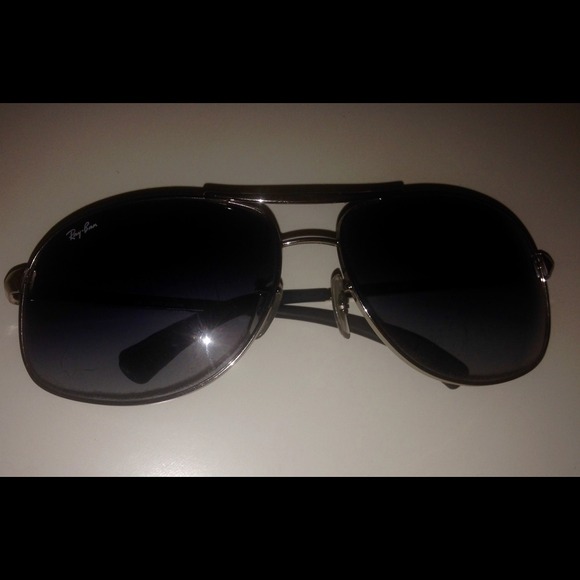 RAY BANS - Picture 2 of 2