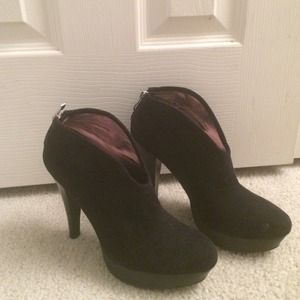 Ankle booties