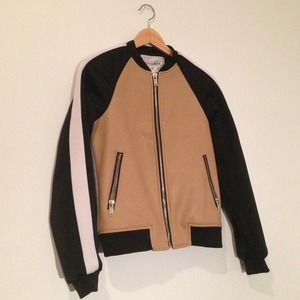 ❤Sale❤Pull and Bear color block bomber jacket