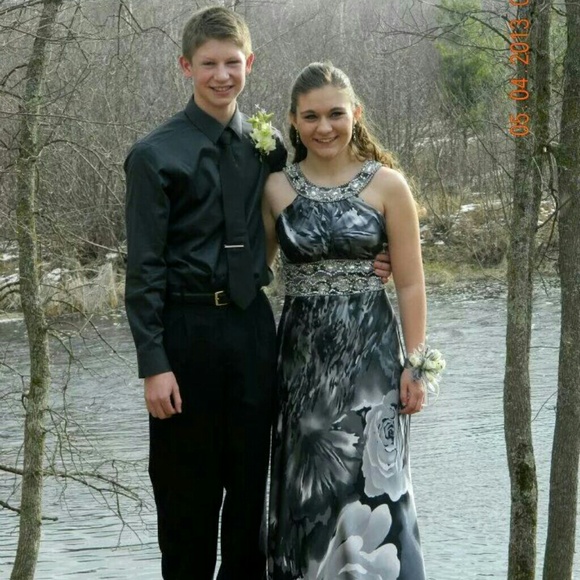 Prom Dress - Picture 2 of 3