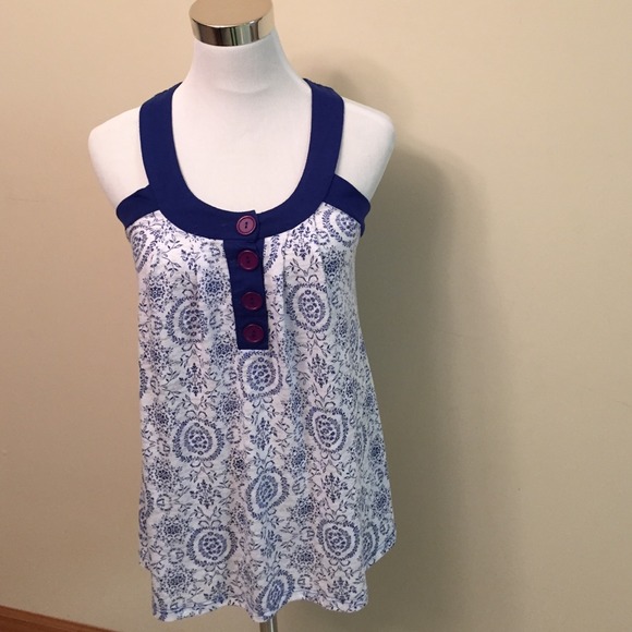 Blue & white tank