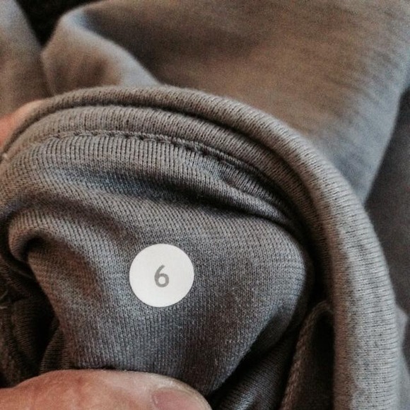 Lululemon Yin to You Crops - Picture 4 of 4