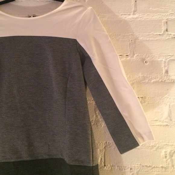 ⚪️Color Block Dress ⚪️ - Picture 3 of 5