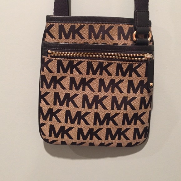 Michael Kors Logo Crossbody Purse