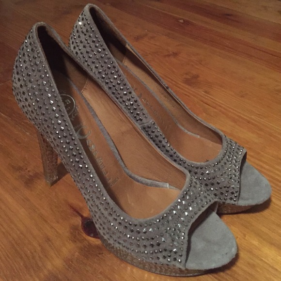Stunning pewter bling bling shoes. New! 9.5