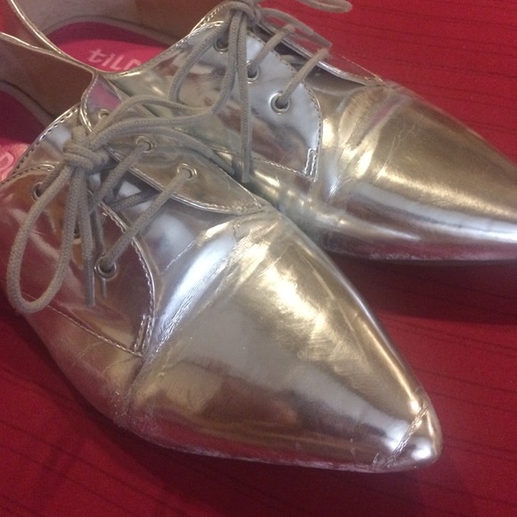 Tildon silver shoes - Picture 2 of 4