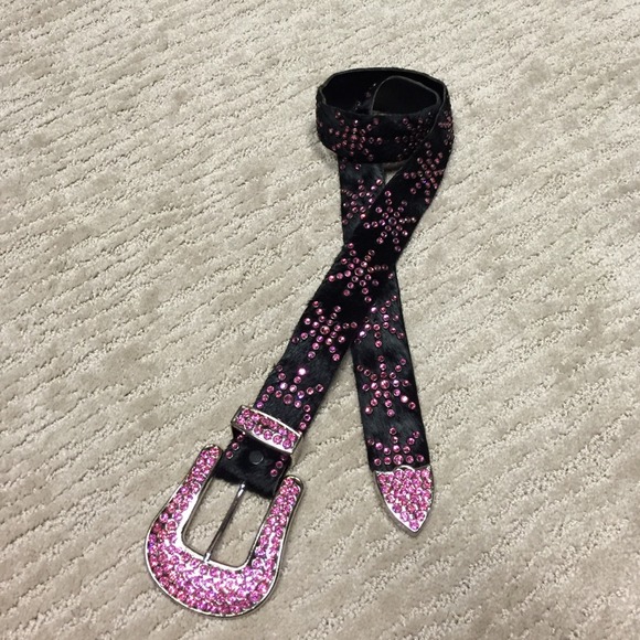 KIPPY'S black and pink belt