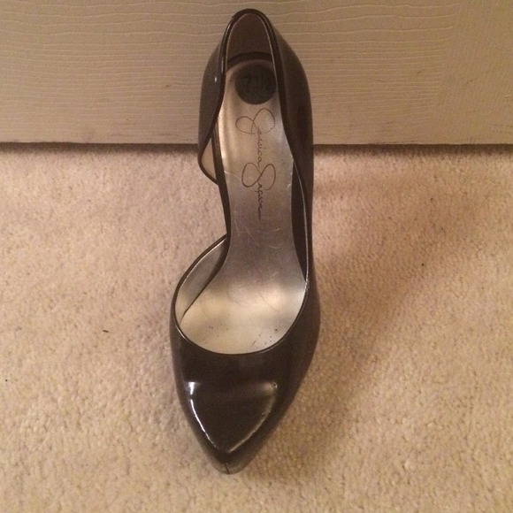 Pumps - Picture 1 of 3