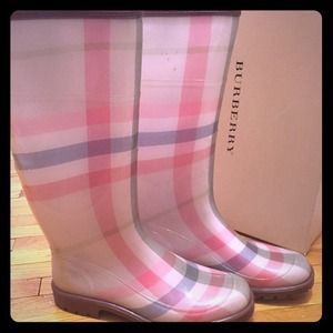 Burberry rain boot