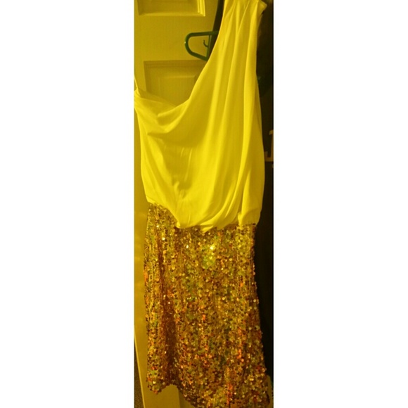 Party/Semiformal Dress - Picture 2 of 2