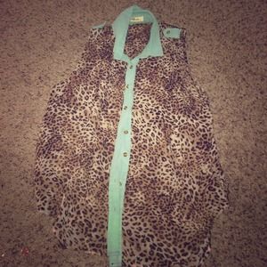 Leopard top