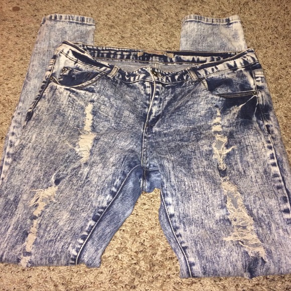 Ripped jeans