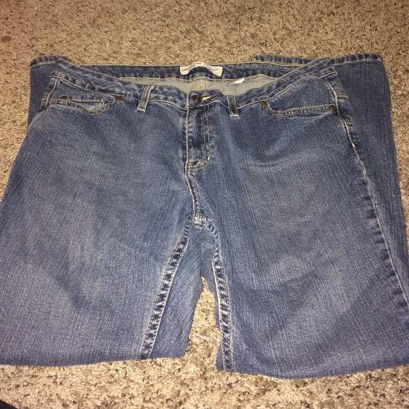 Boot cut jeans