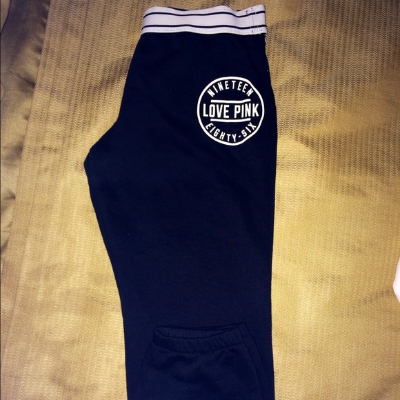 ❌SOLD❌"PINK" Victorias secrete sweats