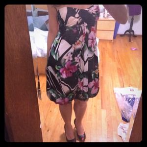ONLY TILL FEB 1st: Floral strapless flowy dress
