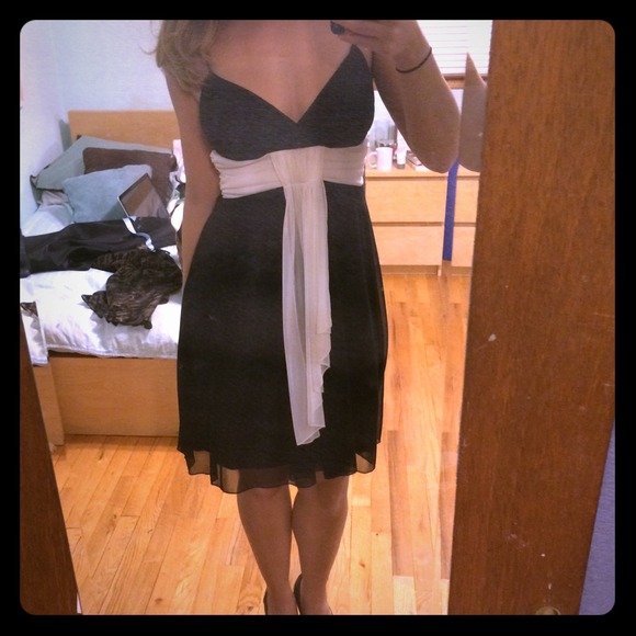 gone tomorrow! classic black dress