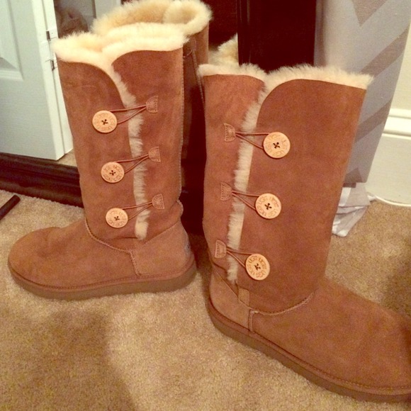 Authentic UGG Bailey boots