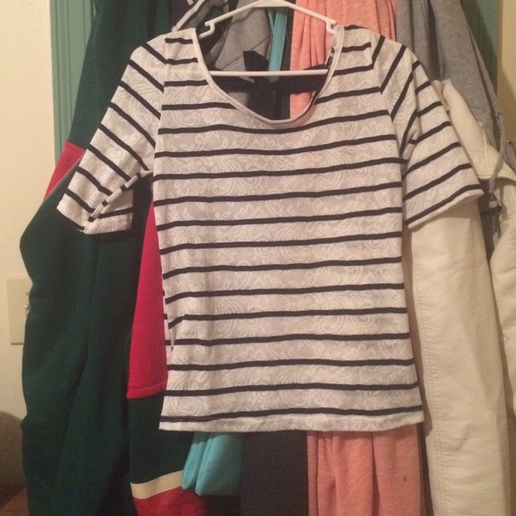 Deb strip shirt