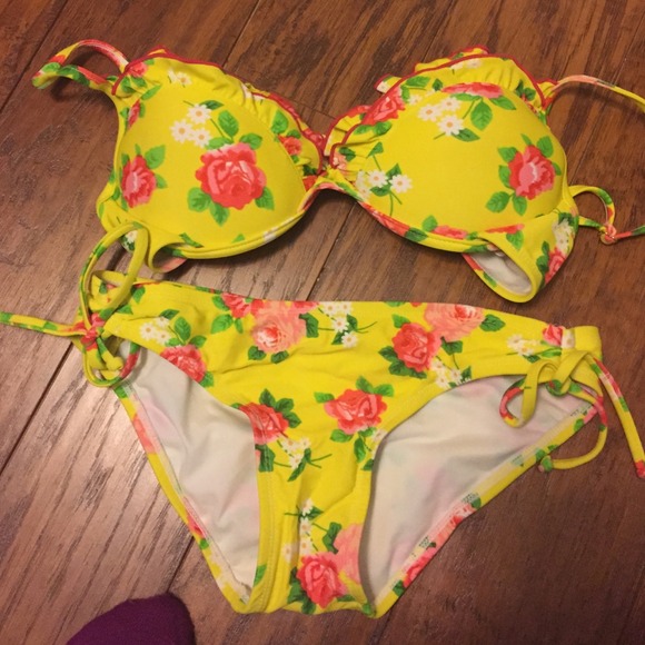 Yellow suit!