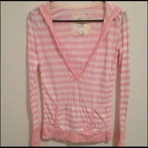 Women's size Small A&F hooded long sleeve shirt.