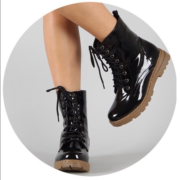 Black Ankle Rain Boot