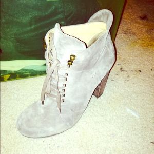 Nine West heel booties!