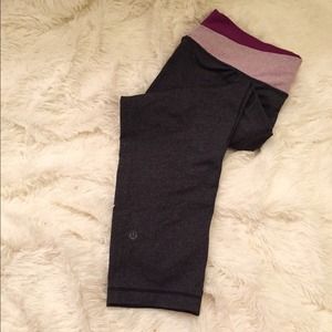 Lululemon Athletica Cropped Legging
