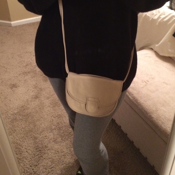 Tiny beige crossbody