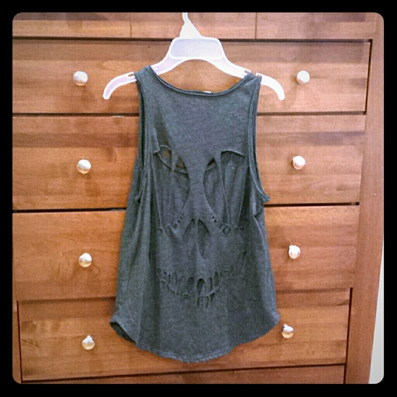 Cut out skeleton t-shirt