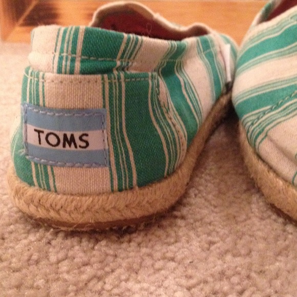 Spring green and off-white striped TOMS