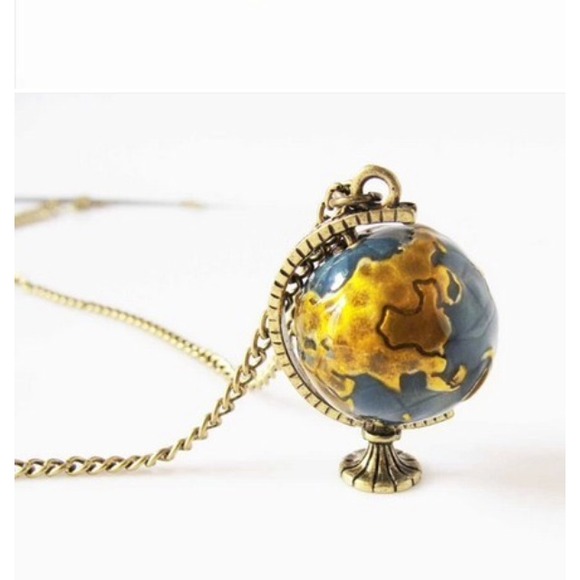 Vintage style globe necklace - Picture 3 of 4
