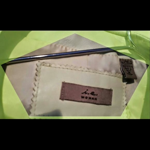 I.E. Light Green Leather Lightweight Womens Jacket PTP 26"  L. 25" Size 2X - Picture 4 of 7