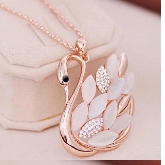 Crystal swan long necklace - Picture 2 of 3