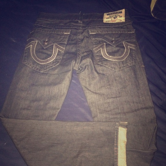 On hold!!!Authentic Men's true religion jeans