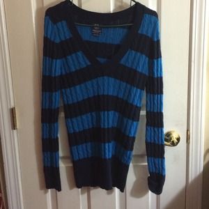Blue striped sweater 🎀