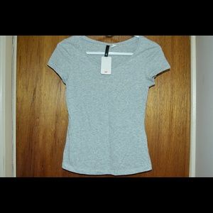 Grey color v neck short sleeve  cotton t shirt