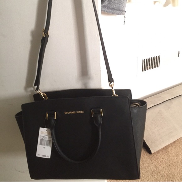 !SOLD! Michael Kors Selma handbag authentic - Picture 2 of 3