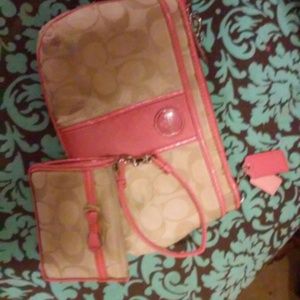 Coach wristlet and wallet