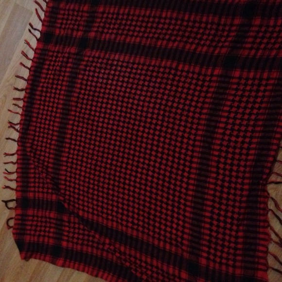 Scarf - Picture 2 of 2