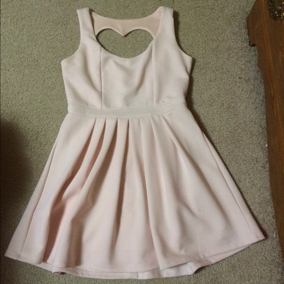 Great for a wedding. (: