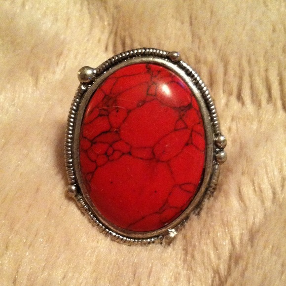 Ring - Picture 4 of 4