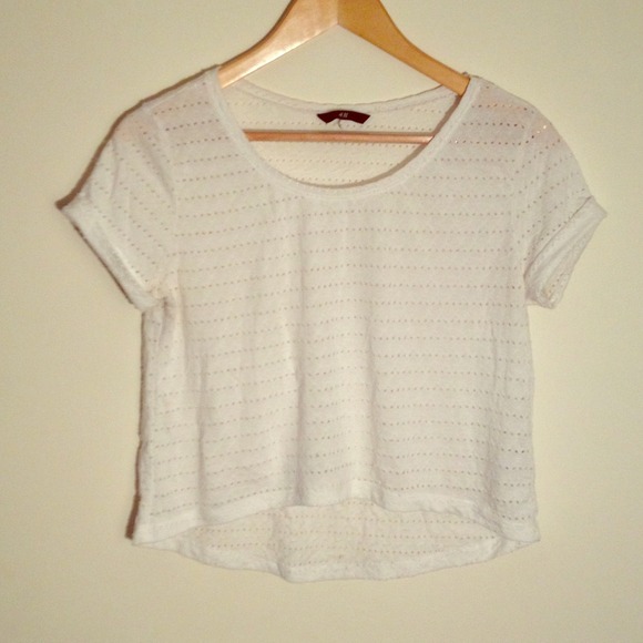 White light top with small hole detail